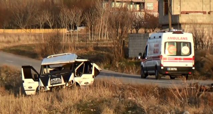 Bitlis'te Feci Kaza: 4 ölü, 25 yaralı