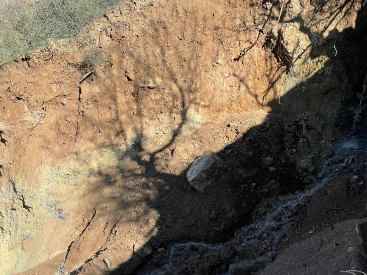 Pervari'de Toprak Kayması, Kanalizasyon Şebekesi Zarar Gördü