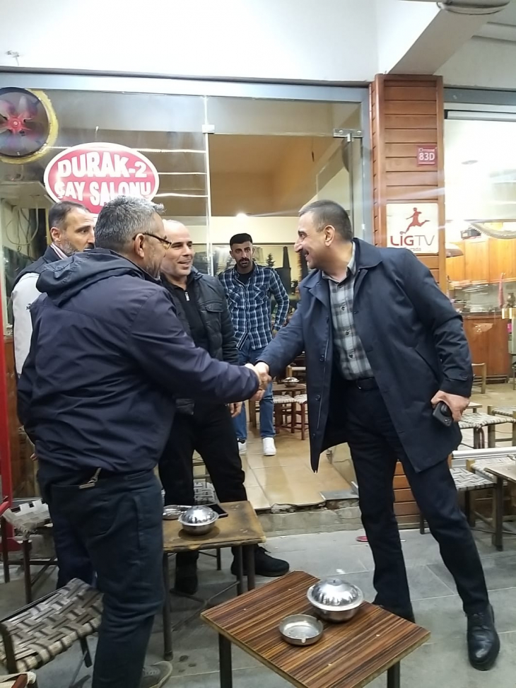 Siirt Valisi Hacıbektaşoğlu'ndan Sahur Vakti Esnaf ve Vatandaş Ziyareti