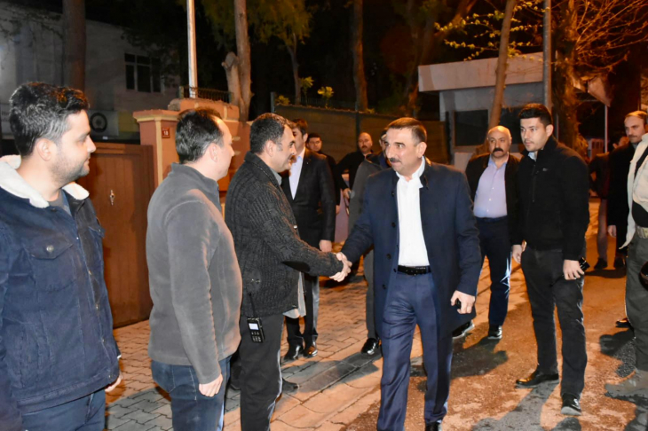 Siirt Valisi Hacıbektaşoğlu, Sahurda Mahalle Bekçileriyle Buluştu