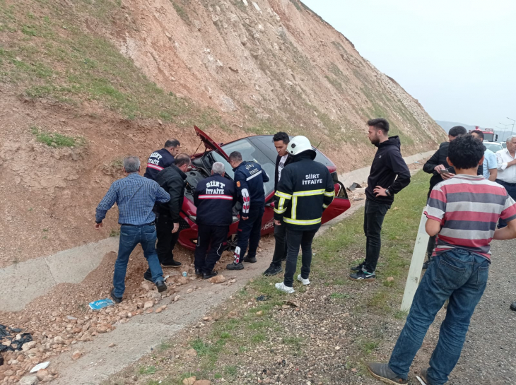 Siirt'te Zincirleme Trafik Kazası: 2 Yaralı