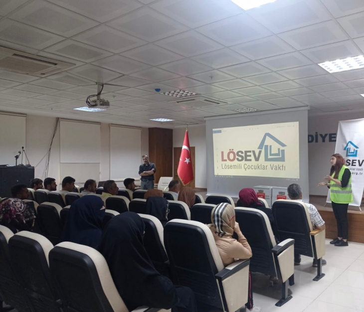 LÖSEV, Siirt'te Kurban Bayramı Bağışlarını Dağıttı