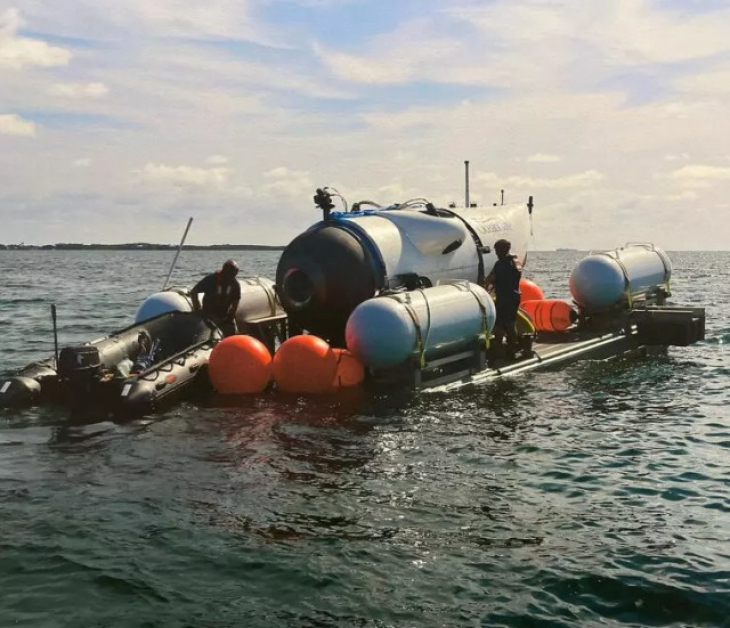 Titanik enkazını görmek için dalış yapan turistlerin kaybolduğu denizaltının enkazı bulundu