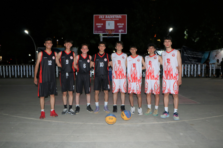 Siirt'te Basketbol Gençlik Kupası Bölge Finalleri Başladı! İlimiz Dahil 8 İlden Katılım Var 