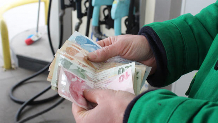 Asgari ücretle hangi ülkede kaç litre benzin alınabiliyor?