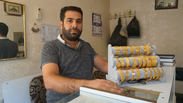 Siirt'te 3 Çeyrek Altın Satın Aldığı Kuyumcu Dükkanından 100 Gramlık Bilezik Çaldı