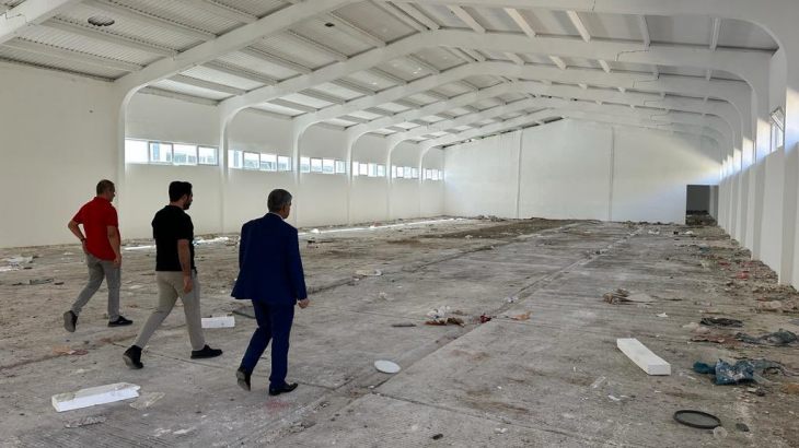 AK Parti Siirt İl Başkanı Olğaç, 300 kişiye istihdam sağlayacak tekstil fabrikasını ziyaret etti