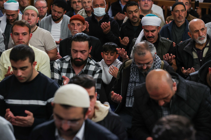 Siirt'teki tüm camilerde Gazze için dua edildi