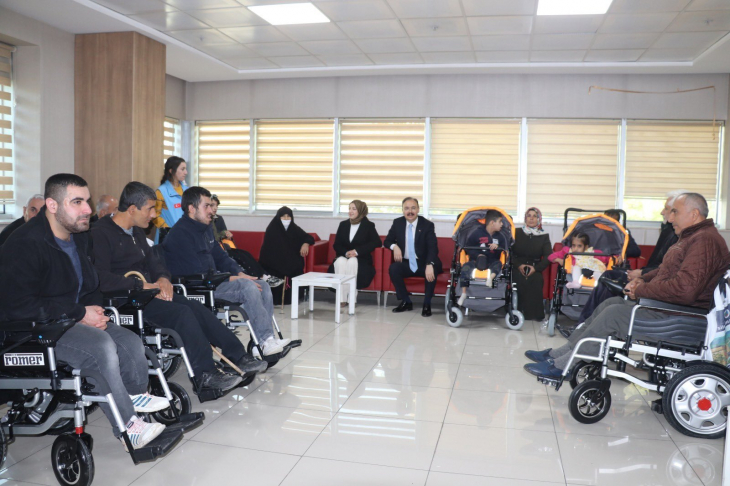 Siirt Belediyesi, bedensel engelli vatandaşlara destek eli uzattı