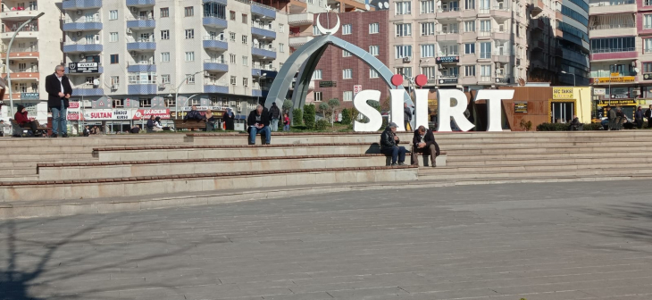 Siirt'te vatandaşlar kış güneşinin tadını çıkarttı