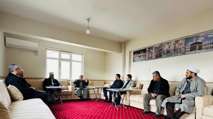 AK Parti Siirt Belediye Başkan Adayı Ekrem Olğaç Kanaat Önderlerini Ziyaret Etti