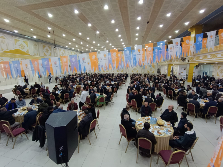 Siirt Belediye Başkan Adayı Ekrem Olğaç, Her Gün Bin Kişiyle İftarda Bir Araya Geliyor! Olğaç: Siirt'in Tüm Sorunlarını Halkımızla Birlikte Çözeceğiz 