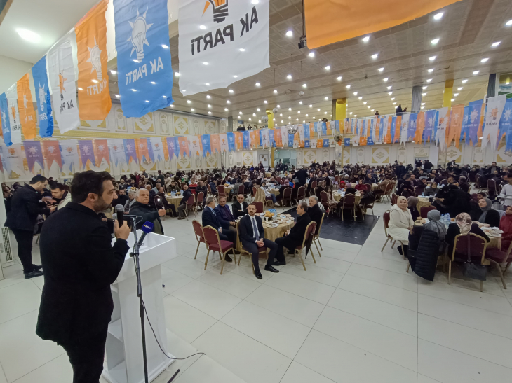 AK Parti Siirt Belediye Başkan Adayı Ekrem Olğaç, Teşkilatıyla 'Vefa ve Kardeşlik' İftarında Bir Araya Geldi