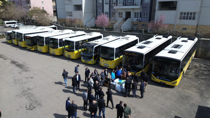 Siirt Belediyesi Halk Otobüsleri Siirt Spor Renkleriyle Giydirildi