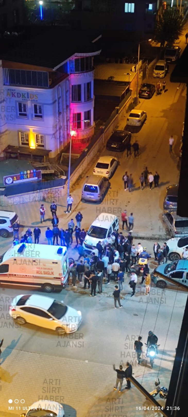 Siirt'te Motosiklet İle Hafif Ticari Araç Kafa Kafaya Çarpıştı: 1 Yaralı