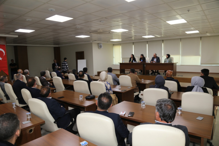 Siirt Belediye Meclisi İlk Toplantısını Yaptı! Belediye Meclis Başkan Vekilleri ve Katipleri Belli Oldu