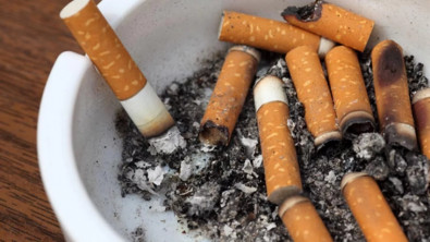 20 yıl sigara içenle, hiç içmeyen iki kişinin ciğeri karşılaştırıldı! Aradaki fark görenleri dehşete düşürdü