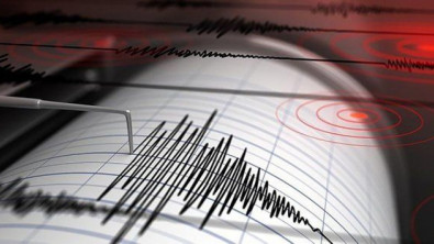 Adana'da peş peşe üç deprem: Çevre illerden de hissedildi