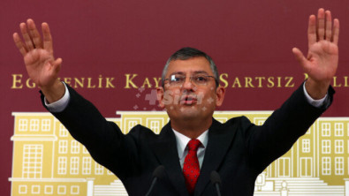 CHP'de başkanlık yarışı: Özgür Özel genel başkan adaylığını ilan etti