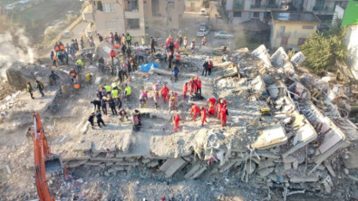 Depremde hayatını kaybedenlerin sayısı 44 bin 218'e yükseldi