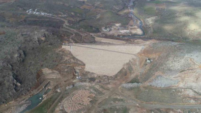 Diyarbakır'da 13 bin 942 kişiye ek istihdam sağlayacak barajda çalışmalar devam ediyor