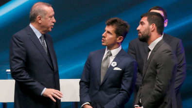 Emre Belözoğlu ve Arda Turan Cumhurbaşkanı Erdoğan'dan yardım istedi