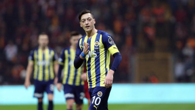 Fenerbahçe'de Özil Depremi! Mesut Özil ile yollar ayrıldı