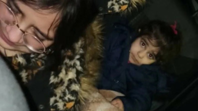 Gaziantep'te depremden kurtuldu, ağlayan ablasına moral verdi