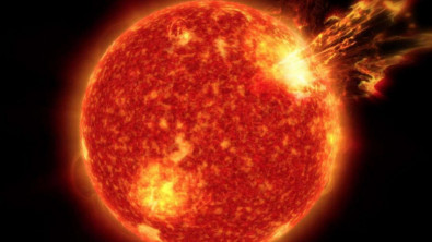 Güneş'te şiddetli patlama! ''Son 6 yılın en güçlüsü'' denildi, kritik uyarı geldi