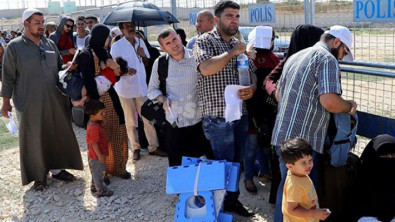 İçişleri Bakanı Yerlikaya, Türkiye'deki Suriyeli sayısını açıkladı