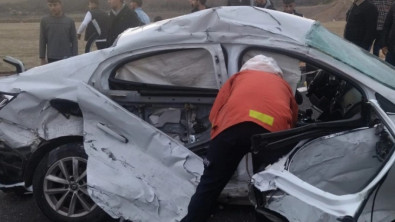 Mardin'de feci kaza: Anne ve kızı öldü, baba ve diğer kızı yaralandı. Kazanın ayrıntıları...