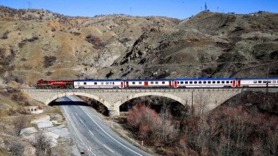 Siirt – Ankara Yolcu Treninde Kilolarca Uyuşturucu Ele Geçirildi