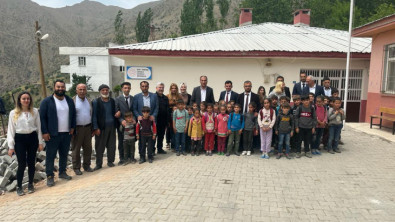 Siirt İl Milli Eğitim Müdürü Deniz Edip, Pervari'de Okulları Ziyaret Etti