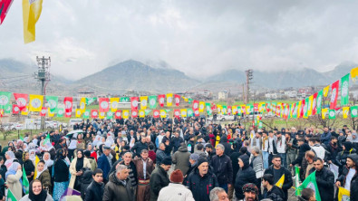 Siirt'in Eruh İlçesinde Newroz Ateşi Yakıldı