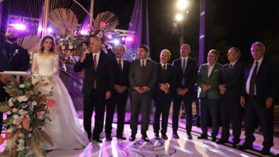 Siirt Milletvekili Osman Ören'in Kızı Dünya Evine Girdi! Düğüne Yoğun Katılım