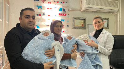 Siirt'te Anne 'Üçüz Bebekler' Dünyaya Getirdi!