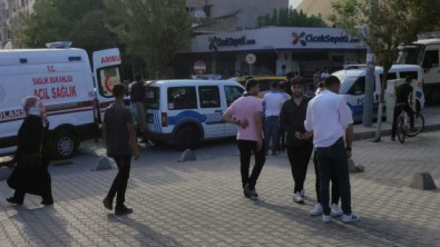 Siirt'te Bıçaklı Saldırıya Uğrayan Kişi Yaralandı!