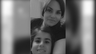Siirt'te görevli Fatma Öğretmen 3 Çocuğuyla Enkaz Altında Hayatını Kaybetti!