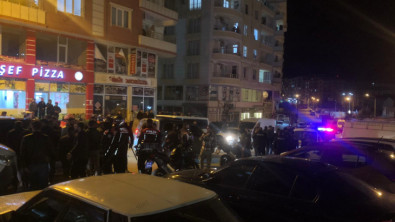 Siirt'te iki grup arasında çıkan kavgaya çok sayıda polis müdahale etti