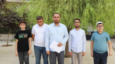 Siirt'te ÖNDER İmam Hatipliler Derneği Üyeleri, Şarkıcı Gülşen Hakkında Suç Duyurusunda Bulundu