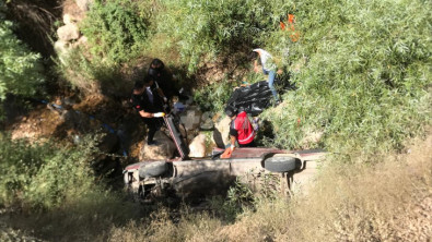 Siirt'te Otomobil Şarampole Uçtu: 1 Kişi Hayatını Kaybetti