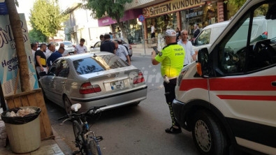 Siirt'te Otomobilin Çarptığı Genç Kadın Yaralandı