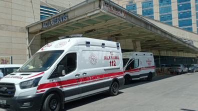 Siirt'te patpat devrildi: 2 yaralı