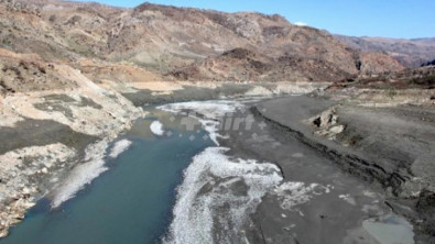 Siirt'te sıcak havaların etkisiyle barajlarda su seviyesi düştü