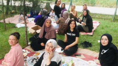 Siirt'teki Depremzede Aileler İçin Piknik Etkinliği Düzenlendi