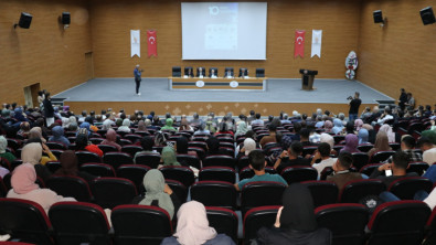 Siirt Üniversitesi İlahiyat Fakültesi'nin 10. Kuruluş Yılı Törenle Kutlandı!