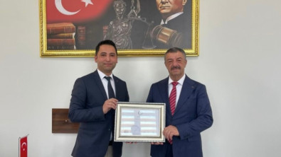 Şirvan Belediye Başkanı Necat Cellek Mazbatasını aldı