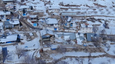 Yalnızca 10 bina sağlam kaldı: Depremin ardından bir köy neredeyse yok oldu